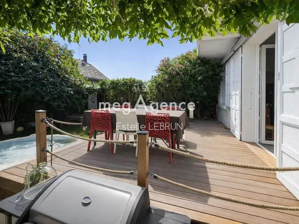 Maison 7 pièces + studio, jardin sans vis-à-vis  Annecy Meythet