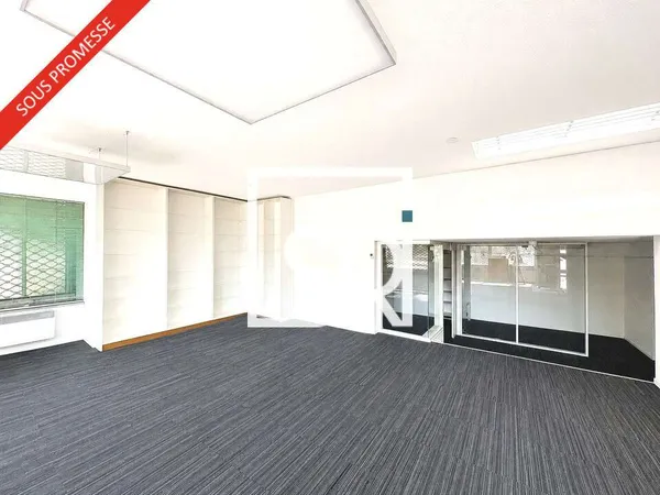 Local commercial 147m² à vendre à Chamalières