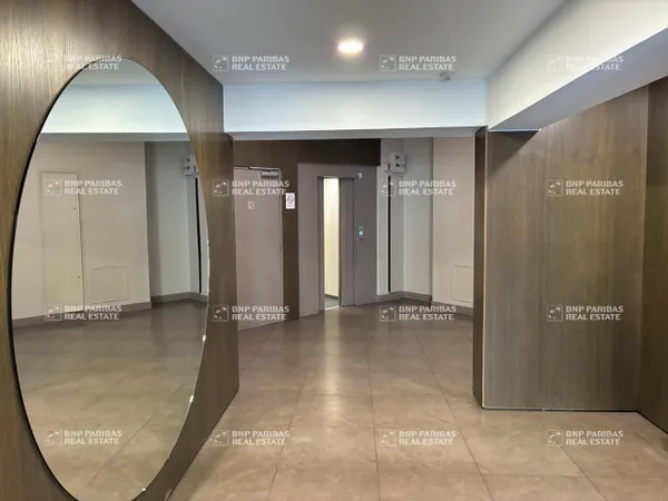 Bureaux 240 m²