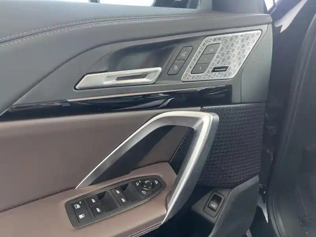 Bmw X1 xdrive30e 326ch m sport — photo 14