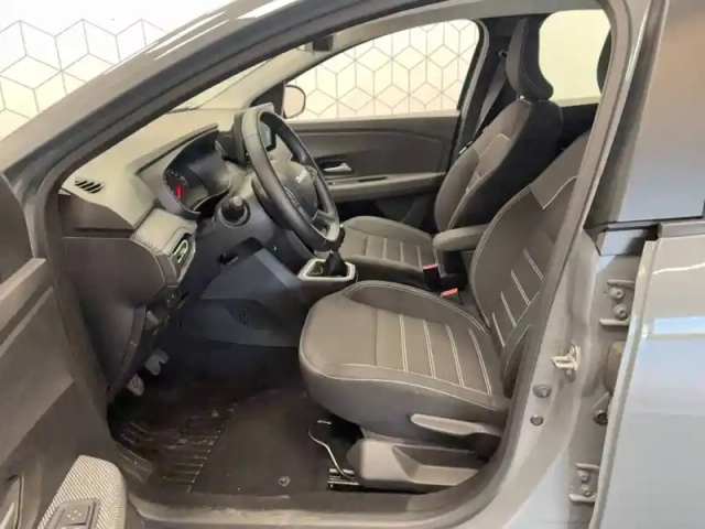 Dacia Sandero eco-g 100 gsr2 — photo 12