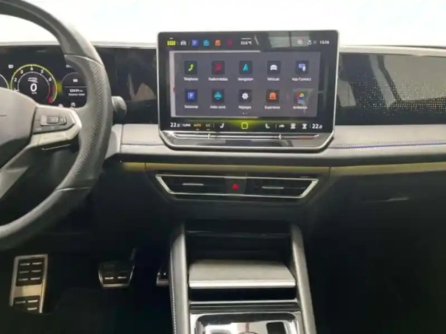 Volkswagen Tiguan 1.5 etsi 150ch dsg7 r-line — photo 10