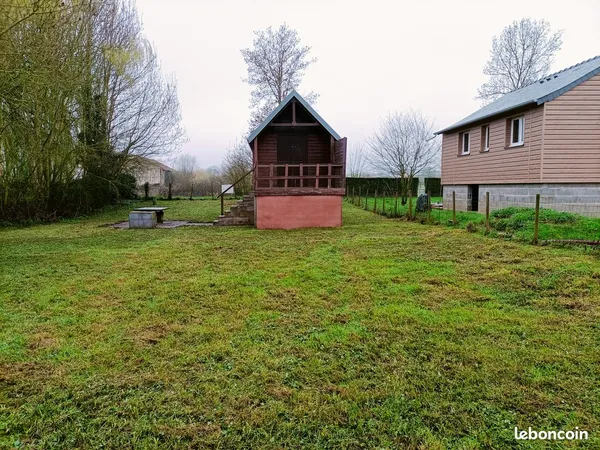 Terrain de loisirs, chalet et coup de pêche bord de Sarthe