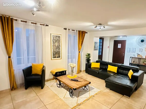 🏡 Chambre meublée en colocation - SDB/WC privés - Maison 120 m² avec jardin