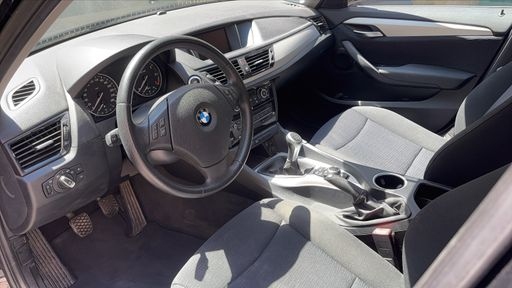 BMW X1 sDrive 18i 150 - Business – 2014 – 119432 km – Essence – Boîte Manuelle — photo 31