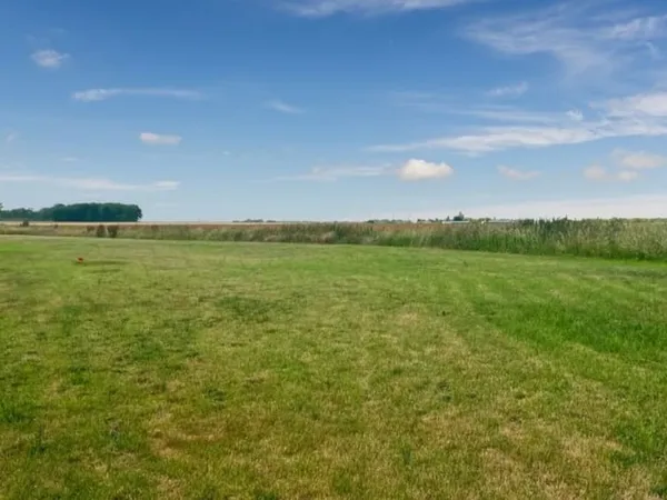 Terrain 437 m²
