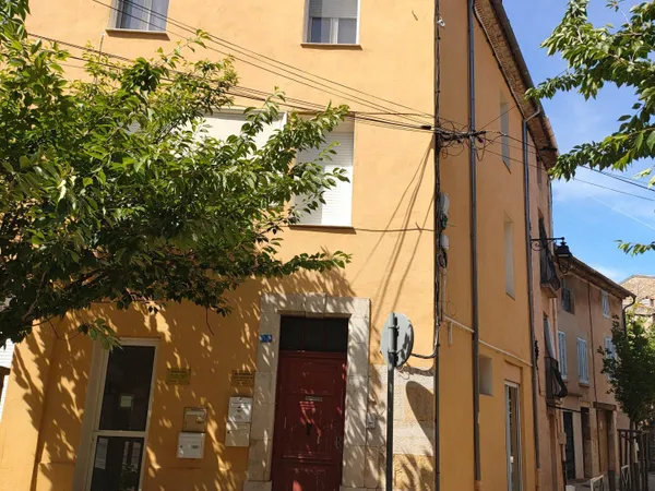 LE VAL - T3 lumineux avec potentiel terrasse