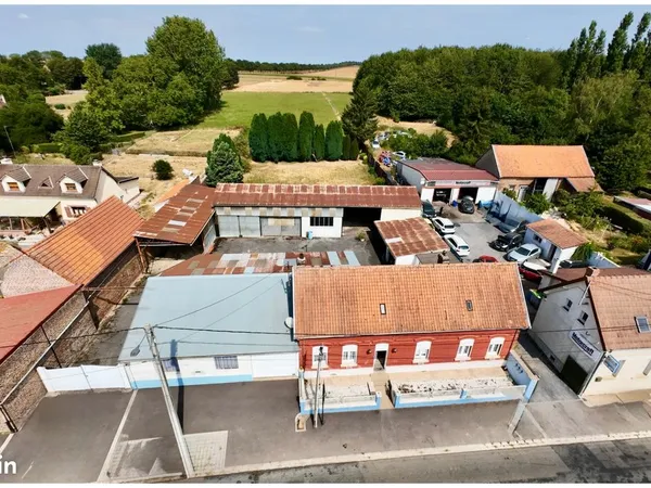 Maison individuelle + 3 Hangars 5 pièces 127m2