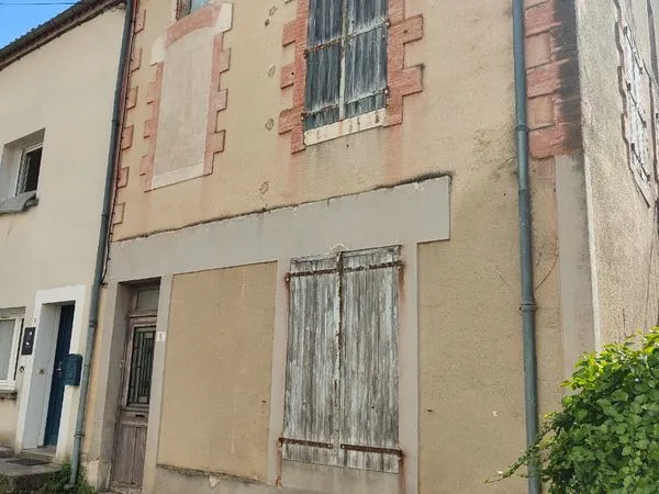 Maison village