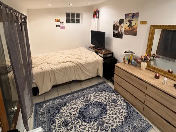 Loue chambre en colocation - 110m²