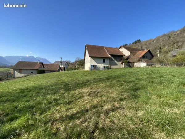 Terrain 1819 m² Saint-Christophe