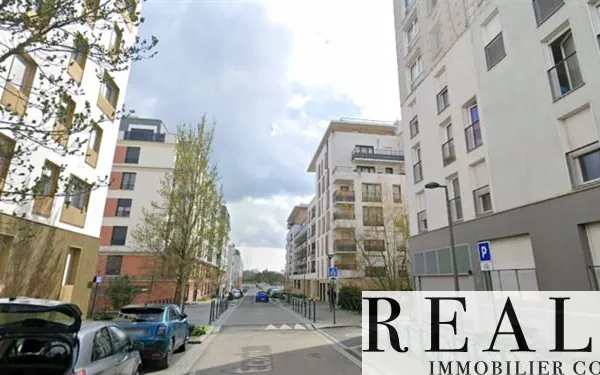 Local commercial 302 m²