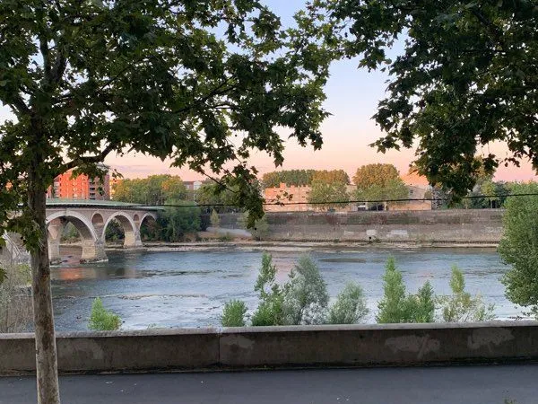 À louer joli appart 4p. En bord de Garonne