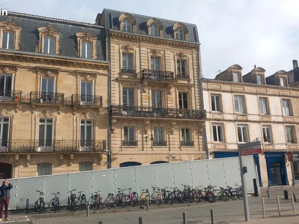 Bureaux 58 m² BORDEAUX