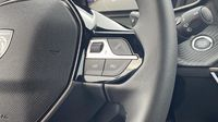 Peugeot 2008 1.2 Hybrid 145ch Allure e-DCS6 — photo 16