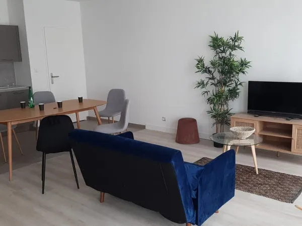 trois chambres meublées dans grand appartement