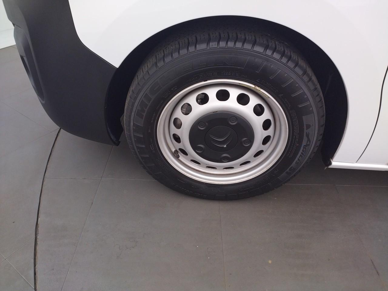Citroën Jumpy cab approfondie m bluehdi 145 s&s eat8 — photo 27