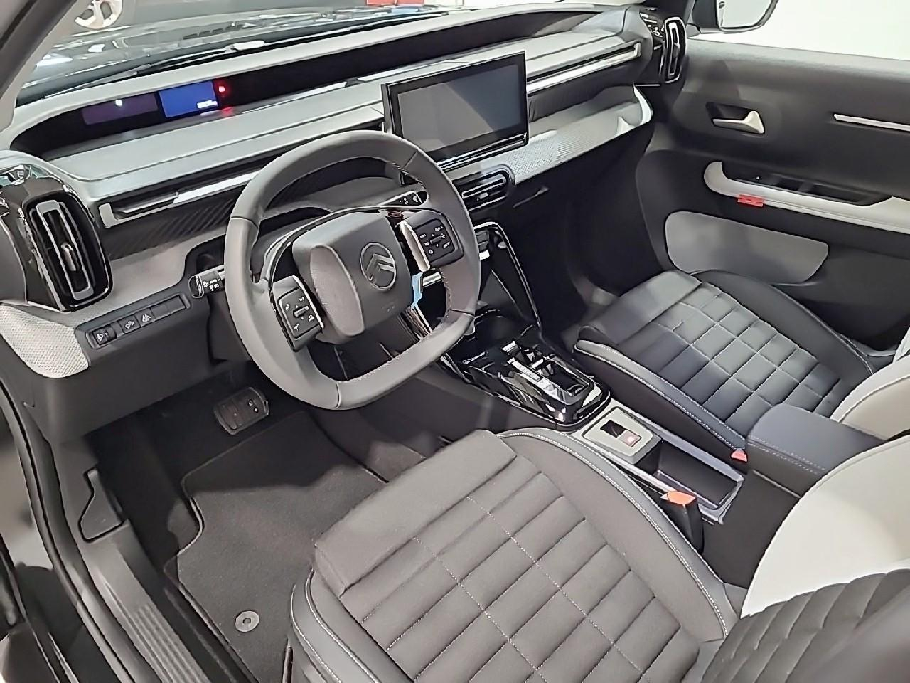 Citroën C3 Aircross hybride 145 ch aut max — photo 9