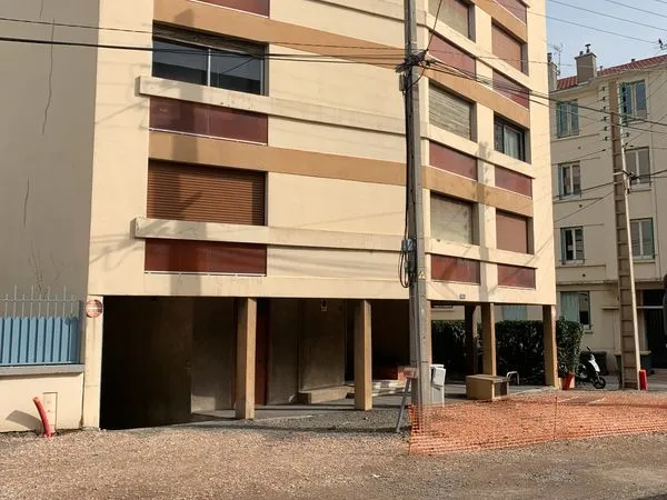 Très bel F2 meublé avec garage à CHAMALIERES