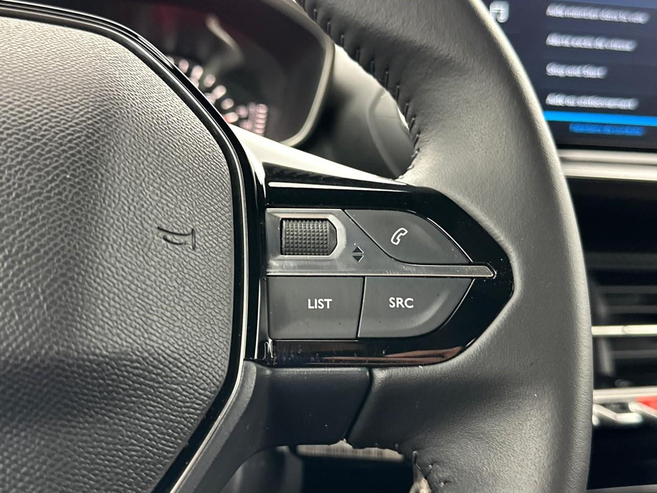 Peugeot 2008 100 s&s bvm6 style — photo 19