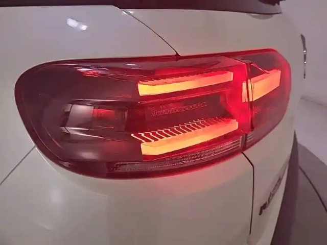 Citroën C5 Aircross hybride rechargeable 225 e-eat8 — photo 37