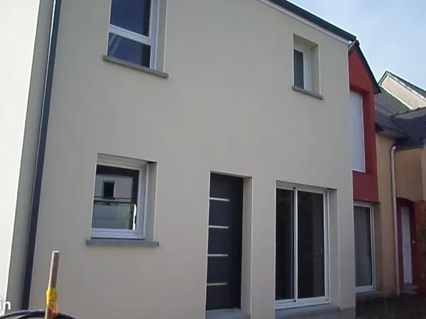 Loue maison T3 à 800 Bourg Sainte Luce / Loire