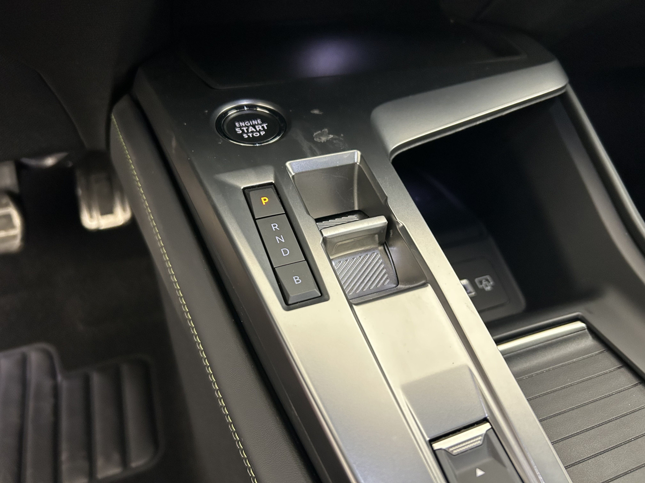 Peugeot 408 — photo 13