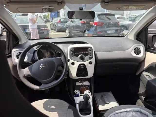 Citroën C1 vti 68 feel 5p — photo 4
