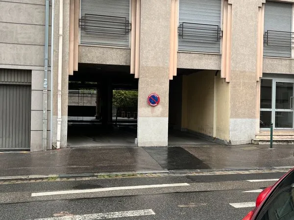Box fermé individuel LYON 7ème