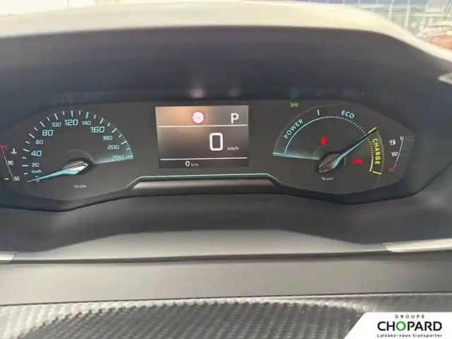 Peugeot 2008 hybrid 110 e-dcs6 — photo 17