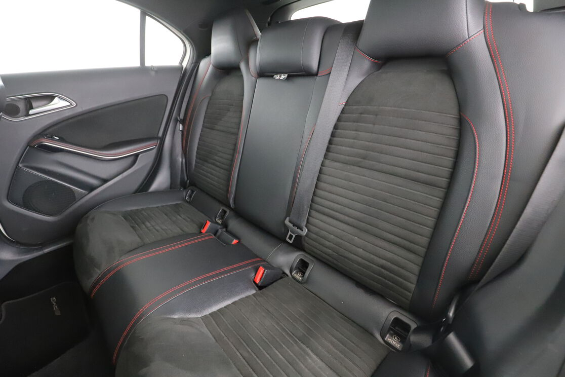 Mercedes-Benz Classe A 160 Fascination — photo 13