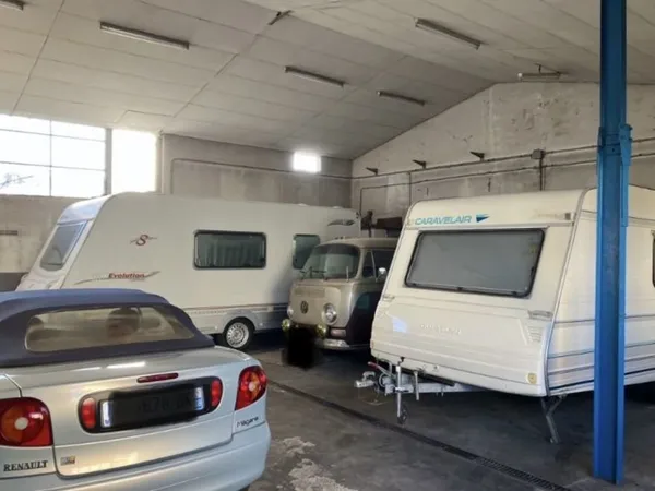 Parking caravane, camping-car ou bateau