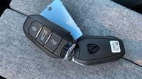 Peugeot 5008 Hybrid 145ch GT e-DCS6 — photo 16