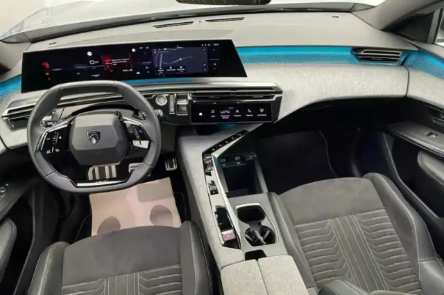 Peugeot 3008 hybrid 136 e-dcs6 — photo 9
