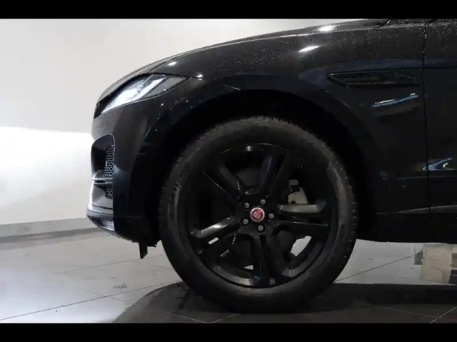 Jaguar F-Pace p400e plug-in-hybrid se bva8 awd — photo 6