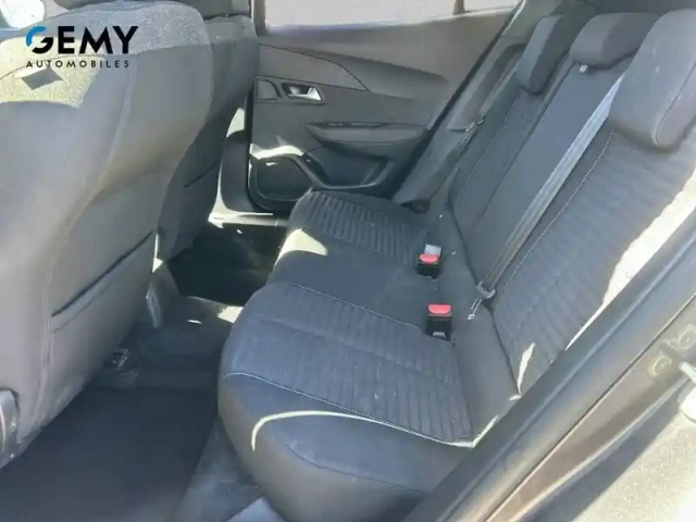Peugeot 2008 puretech 100 s&amp;s bvm6 — photo 10