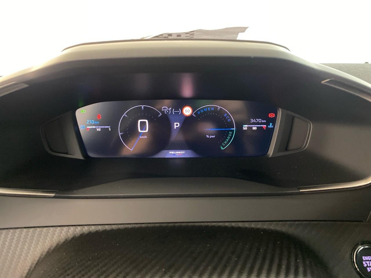 Peugeot 2008 hybrid 145 ch e-dcs6 allure — photo 13