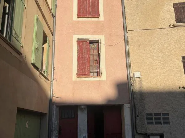 Maison 1 pièce 200 m²