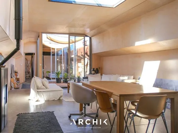 Péniche 4 pièces 163 m²