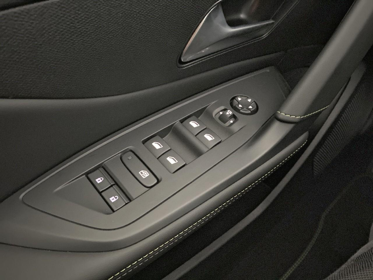 Peugeot 308 plug-in hybrid 195 ch e-dcs7 gt — photo 20