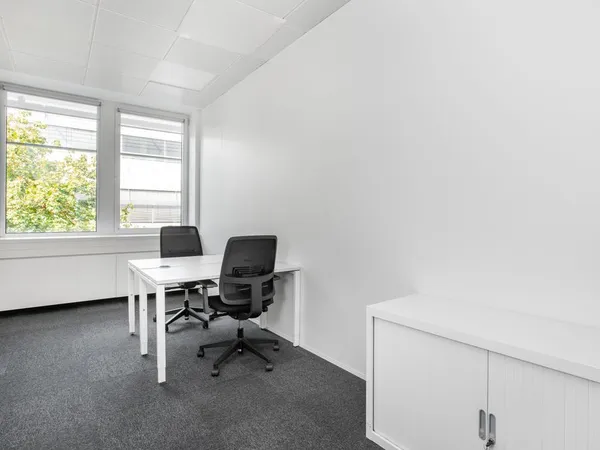 Travaillez à Espace Européen de l'Entreprise ou dans tout autre endroit grâce à notre réseau mondial