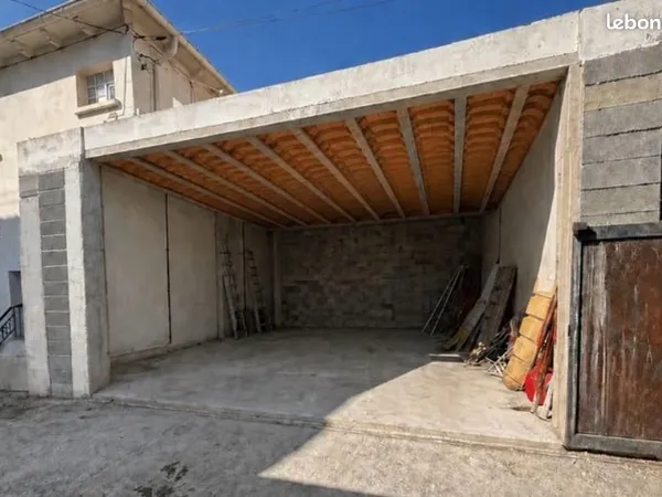 Garage 56 m² - Avenue de Prades Perpignan - Possibilité local commercial