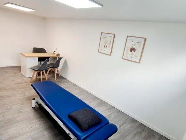 Bureau professionnel avec Parking gratuit