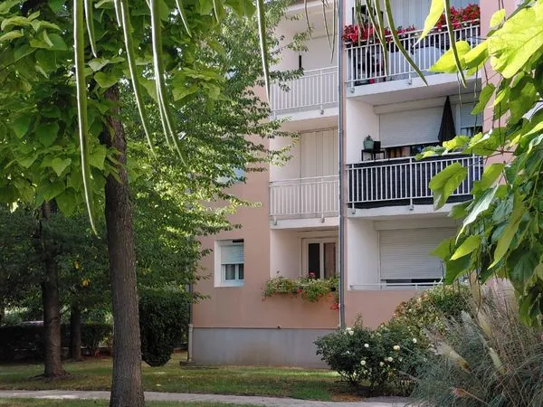 Magnifique Appartement A Vendre TROYES "les Catalpas "