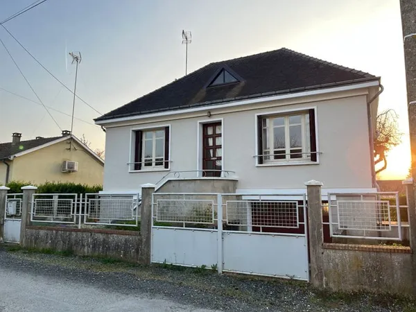 MAISON SUR SOUS-SOL CENTRE VILLE
