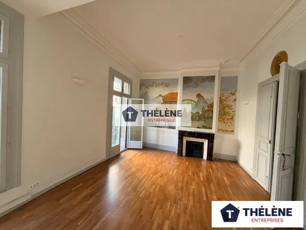 Local professionnel 187 m²