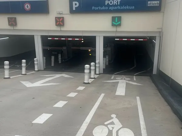 Location Parking port St Jean de Luz