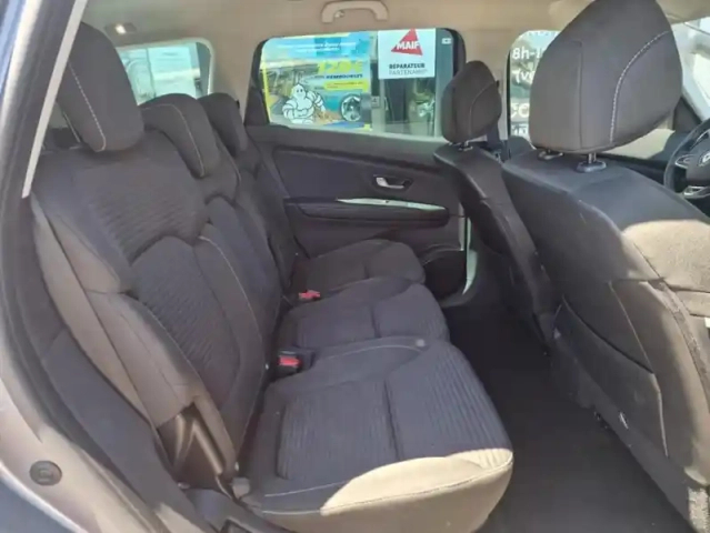 Renault Grand Scenic iii evolution tce 140 — photo 3
