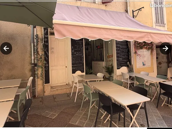 LOCAL COMMERCIAL 30 m² - GRÉOUX-LES-BAINS CENTRE - RUE GRANDE - SANS PAS-DE-PORTE