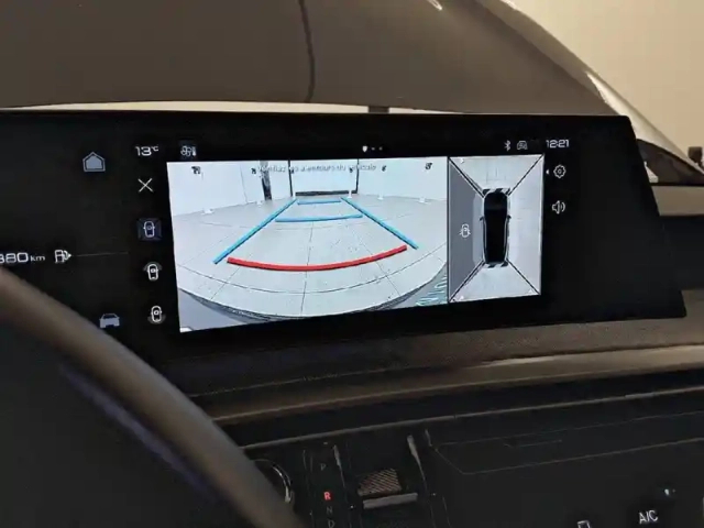 Peugeot 3008 hybrid 136 e-dcs6 — photo 18